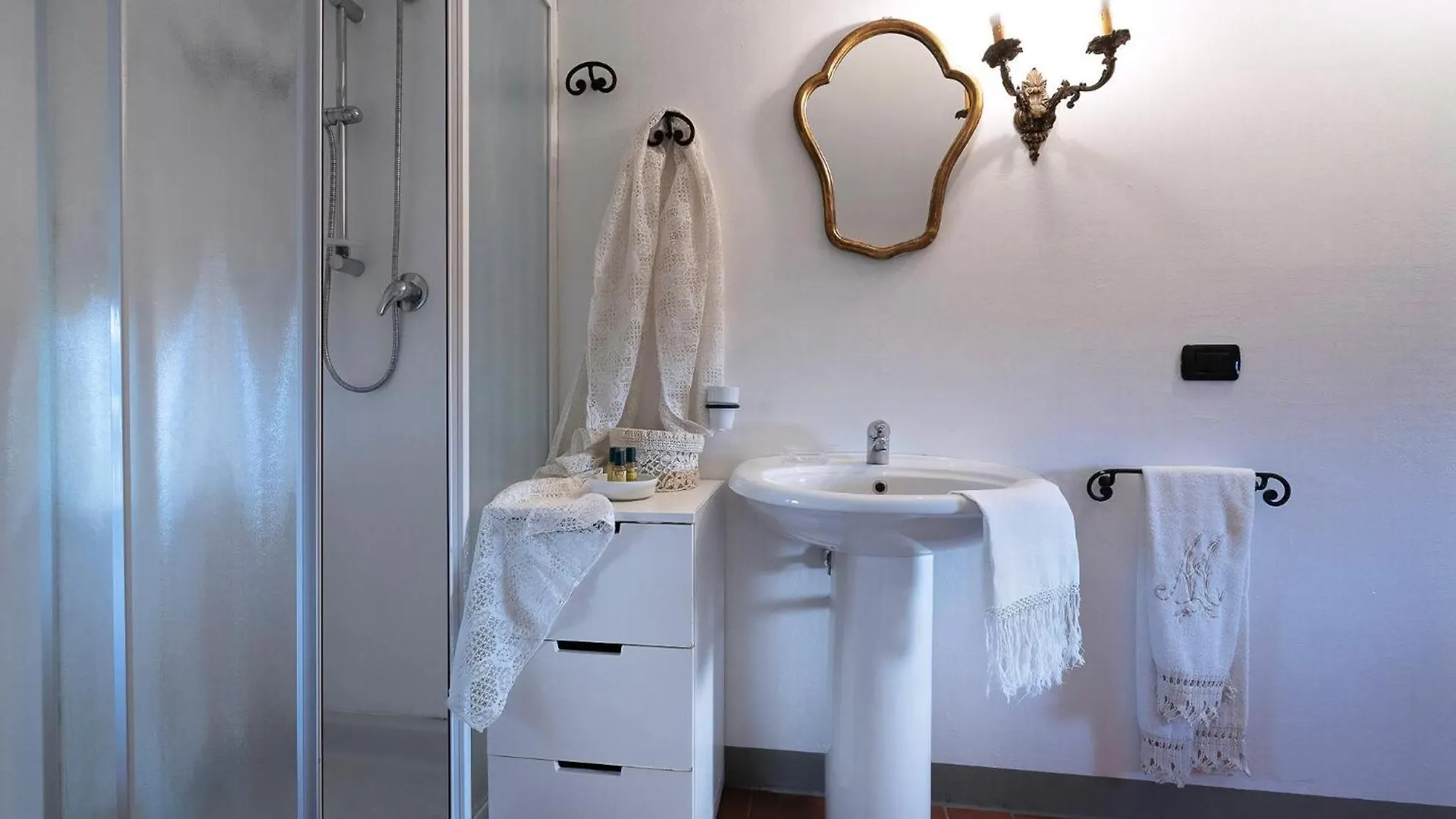 Zwei Zimmer Wohnung La Colombaia Mit Garten Massa e Cozzile
